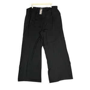 NWT Boohoo Wide Leg Trouser